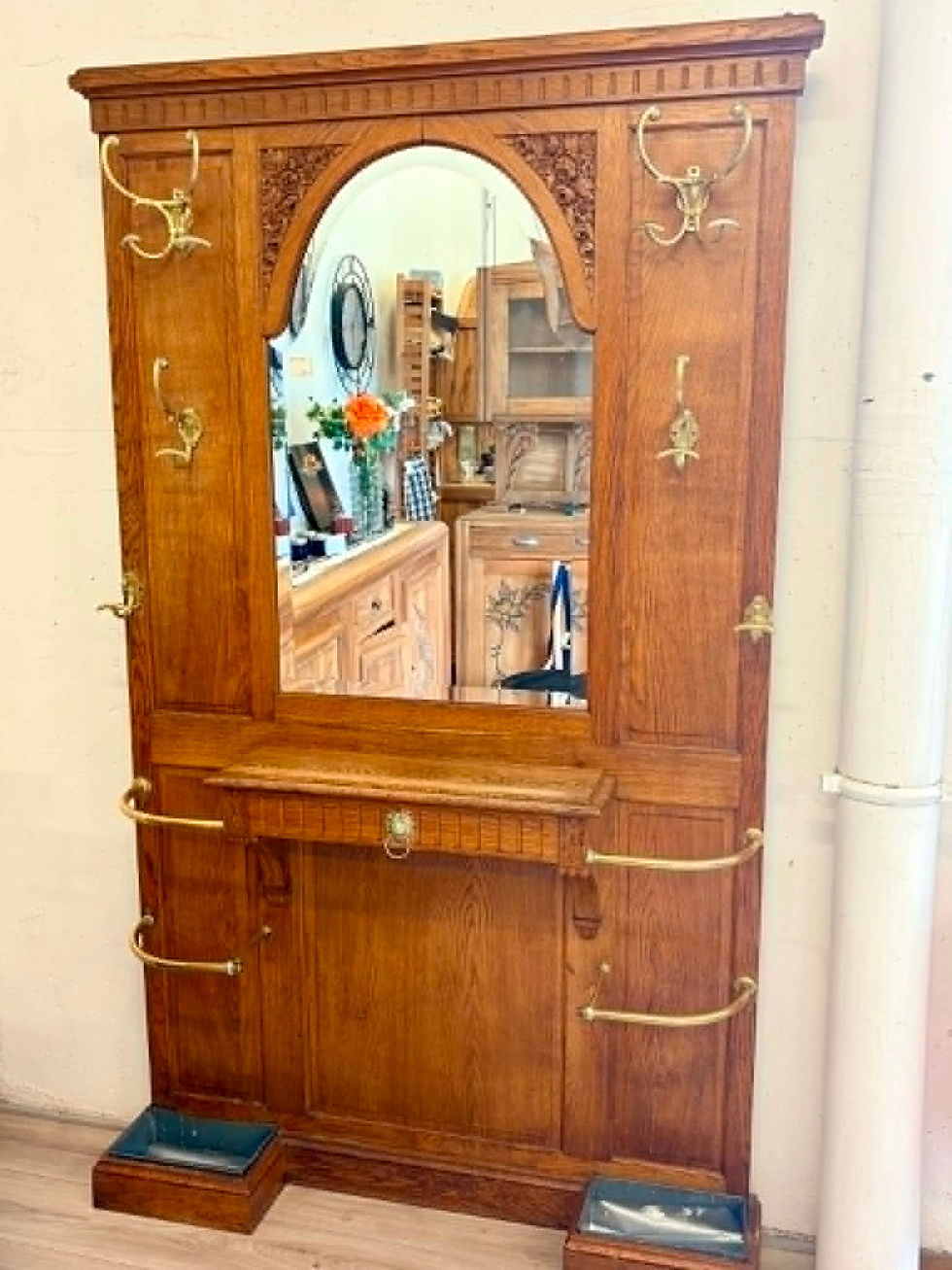 Miniature : Vestiaire porte-manteau vintage en bois – fin XIXe siècle