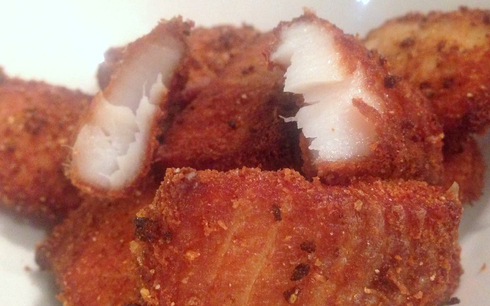 Iscas de filé de Tilápia empanadas