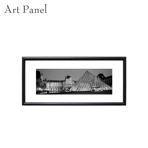 横長の絵画やポスターや写真など飾れるアートパネルをお探しの方におすすめなインテリアです