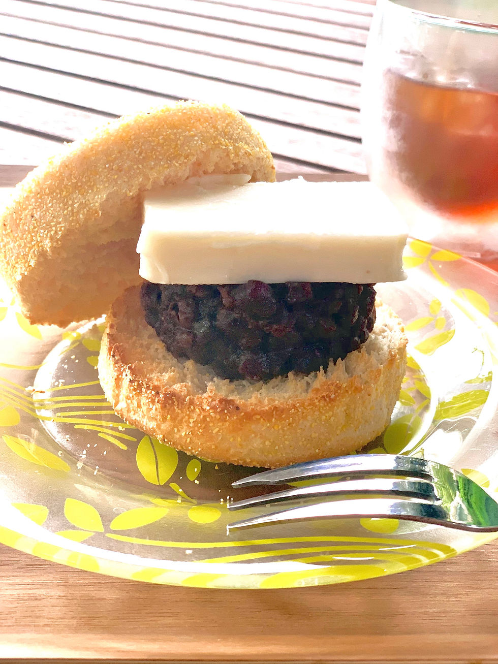 イングリッシュマフィンの粒あん&ソイバターサンド image