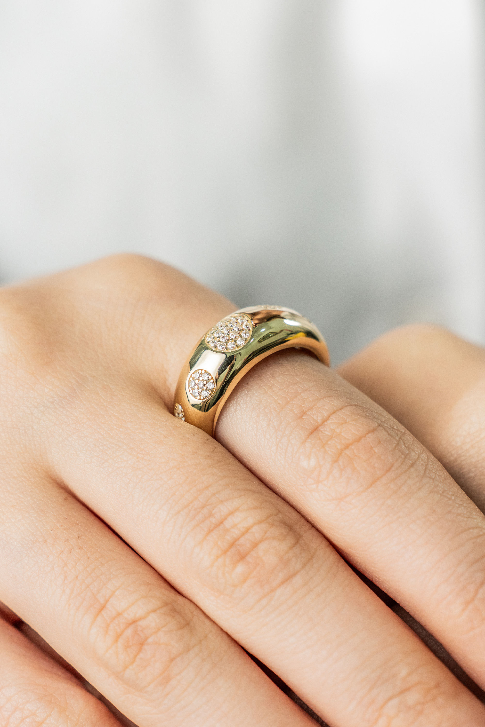 Altın Oval Pullu Tasarım Yüzük - 14 Ayar, 6,52 Gram