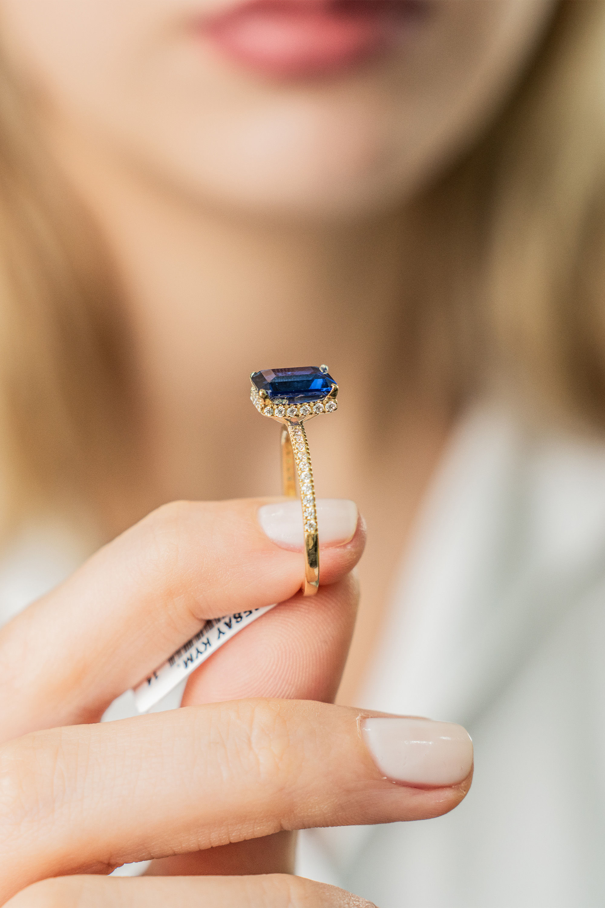 Altın Dikdörtgen Mavi Taşlı Modern Yüzük - 14 Ayar, 2,41 Gram