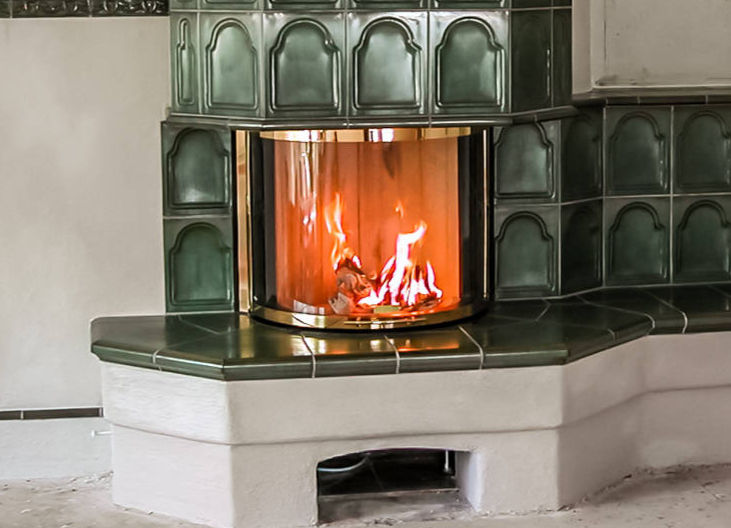 Holzfeuer im Kamin