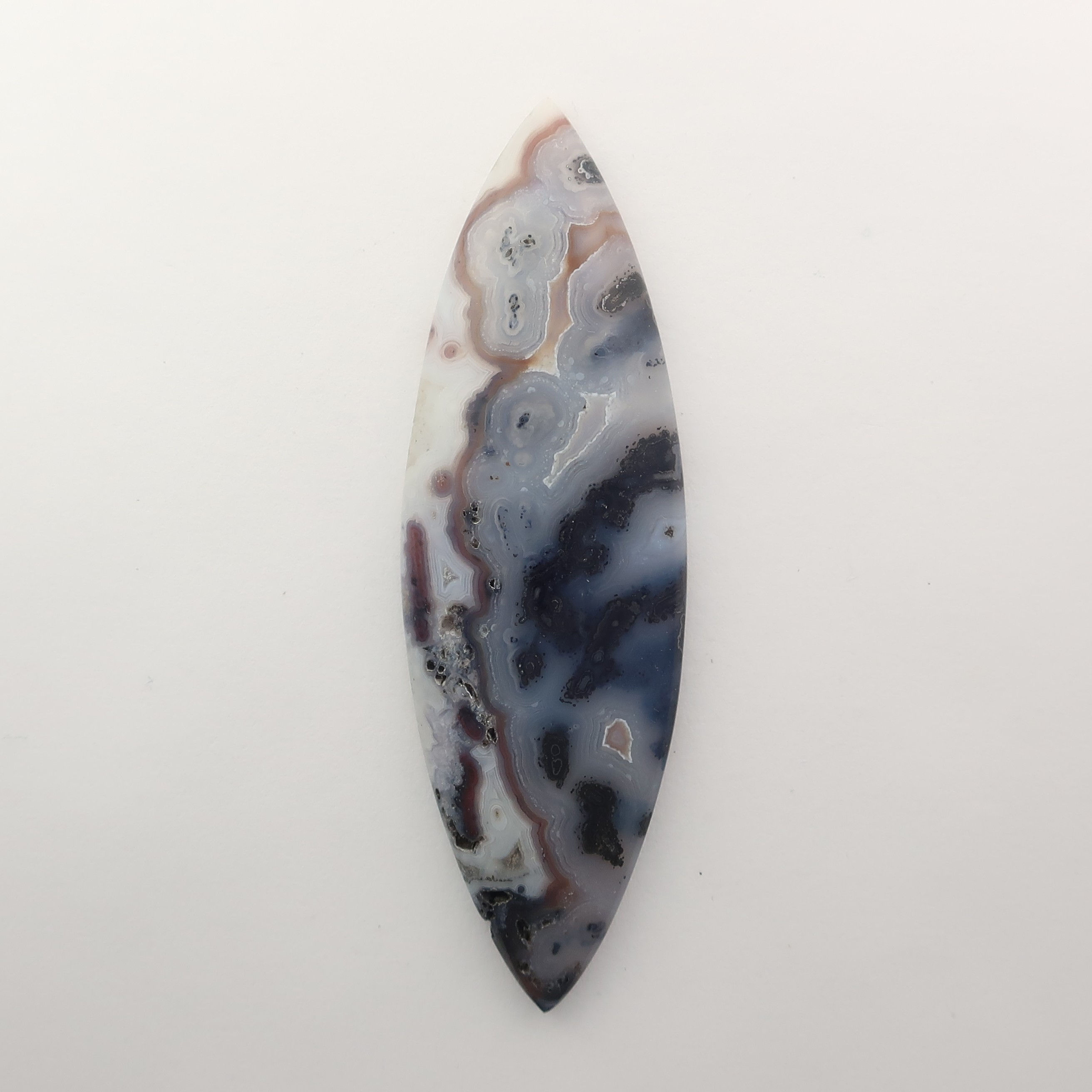 RARA974: Psilomelane in Agate