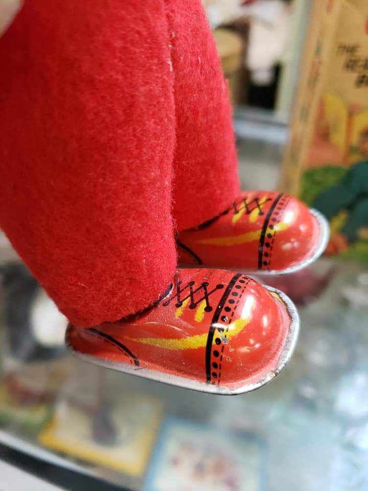 Thumbnail: Cubby The Reading Bear Tin Lirho