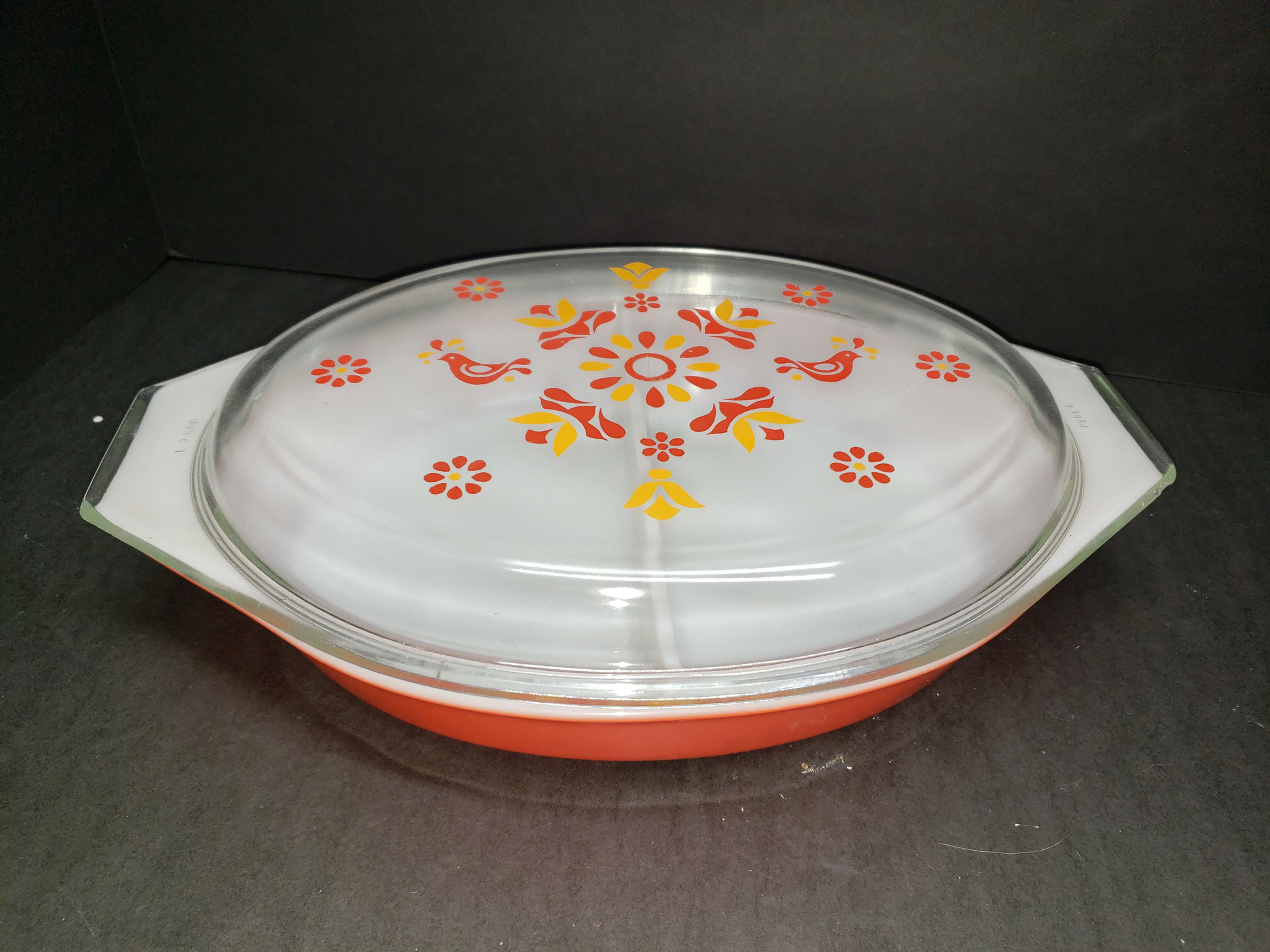 Pyrex Rooster Oval Divided