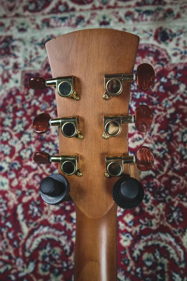 Thumbnail: Faith back of heasdstock headstock
