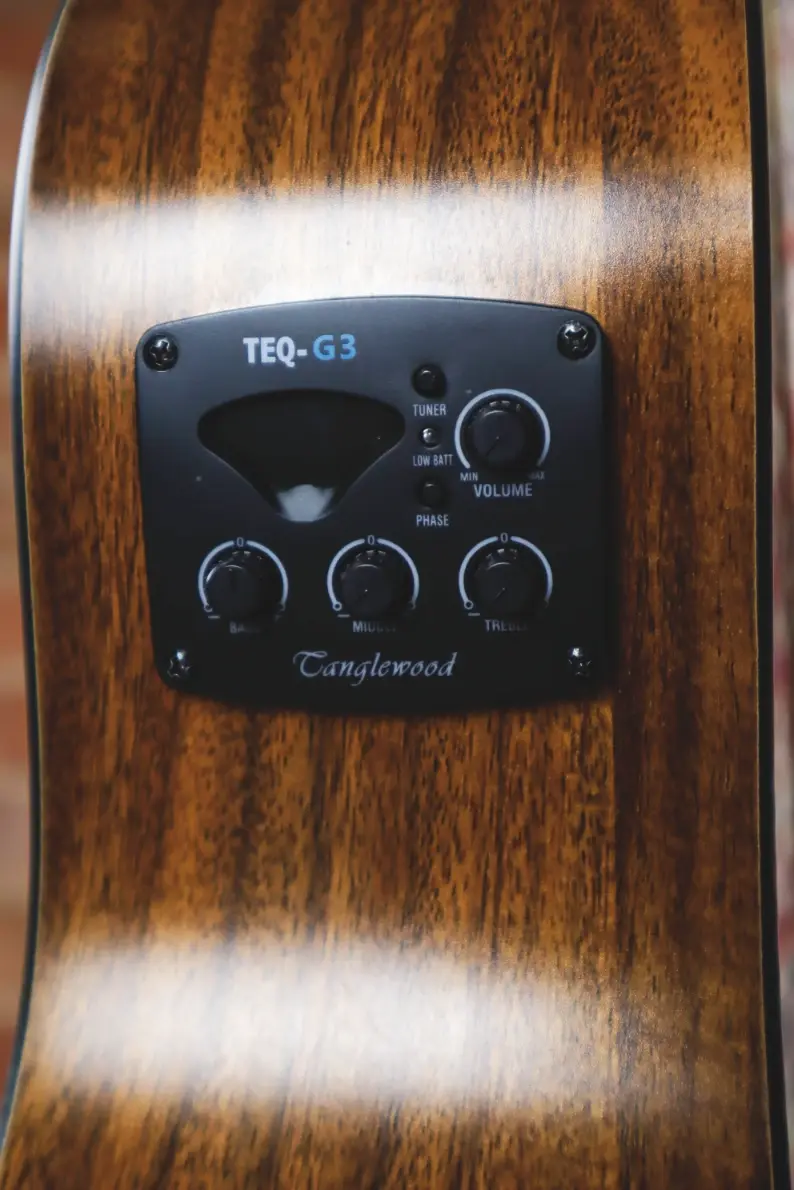 Thumbnail: Tanglewood Metropolitan TM6CE electro-acoustic full rear view