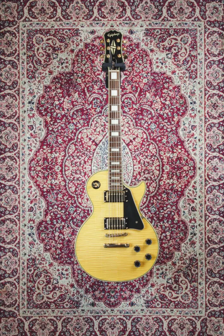 Full front view of Epiphone Les Paul Custom Ltd Edition – Figured Natural – 2007
