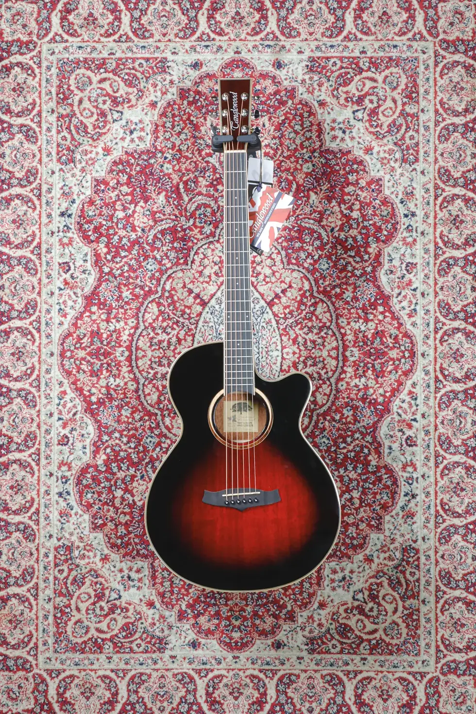 Full front view of the Tanglewood TW4TLCEAVB Winterleaf Thinline guitar in Autumn Vintage Burst