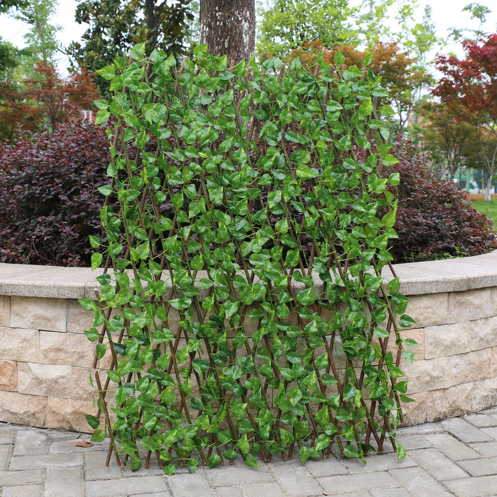 Retractable Decorative Fence