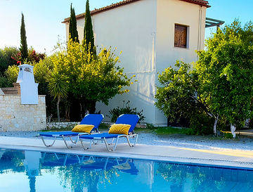 3BR Home - Pool - Garden