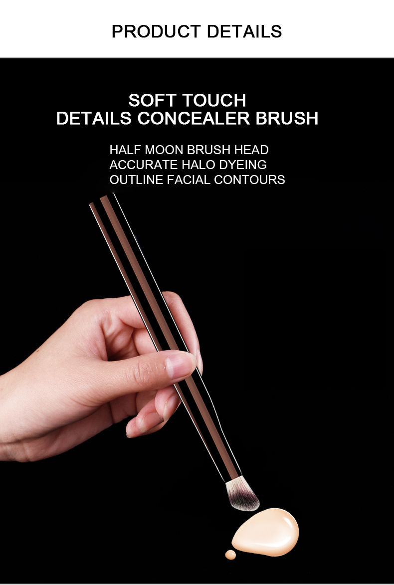Thumbnail: Hourglass Makeup Brush