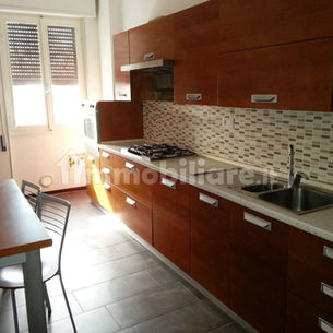 BILOCALE VIA OBERDAN, BRESCIA, 128.000