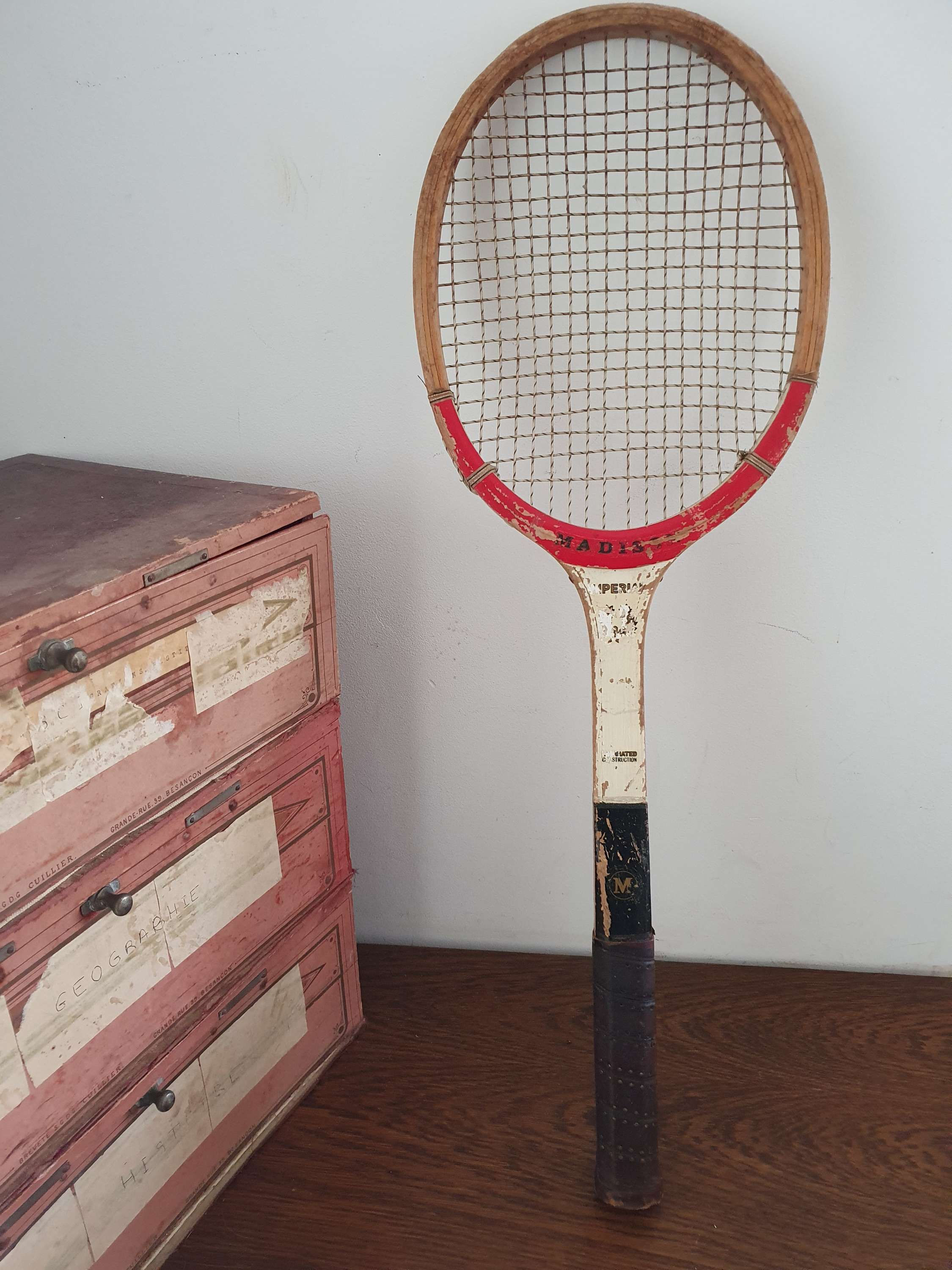 Raquette de tennis en bois