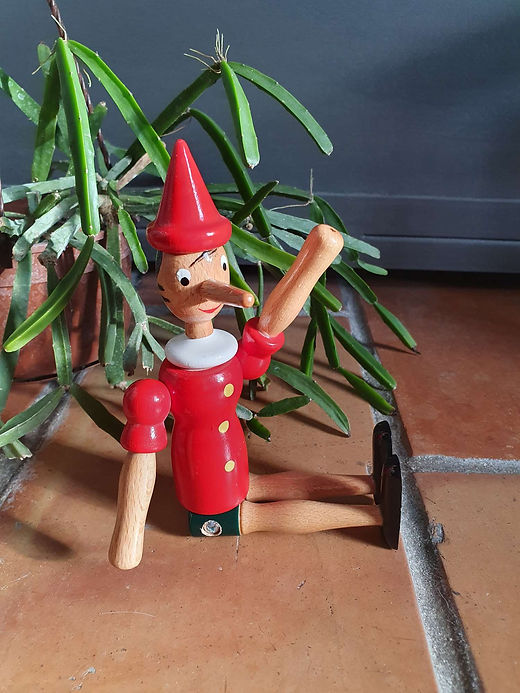 Pinocchio En Bois Avec Corde 25 Cm - Marionnette Traditionnelle Fabriquée à La Main En Indonésie