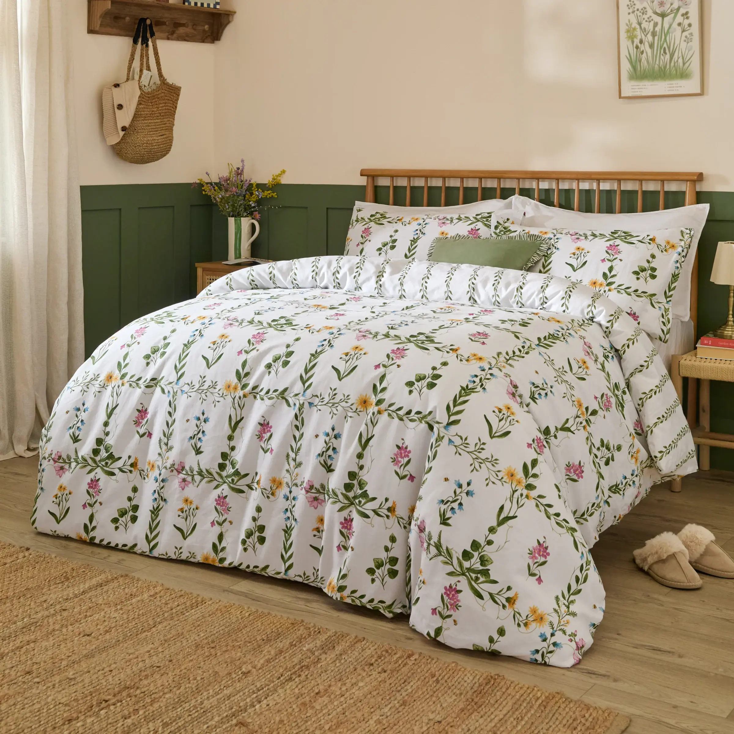 Olivia Reversible 100% Cotton Duvet Cover Set (Green)