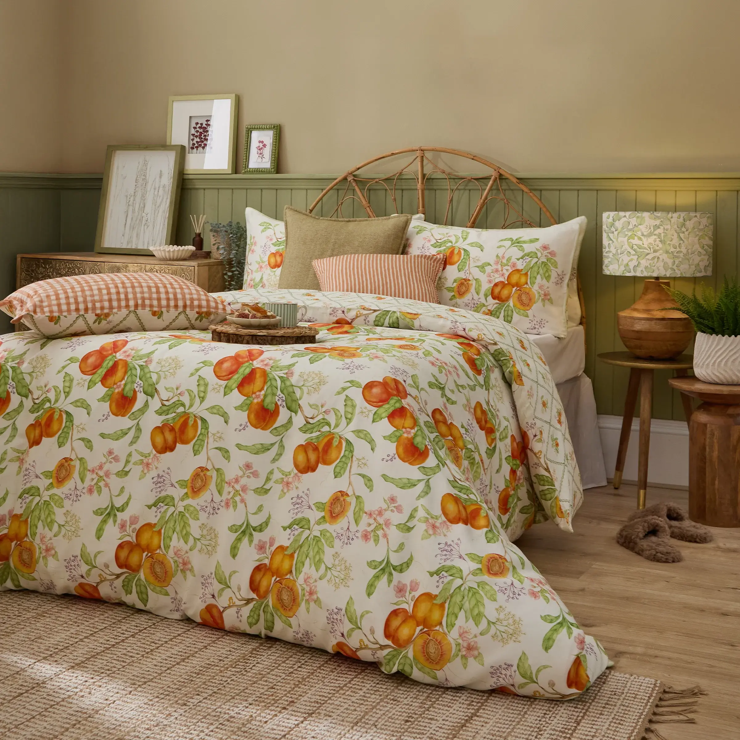 Peach Harvest Printed Duvet Cover Set (Orange)
