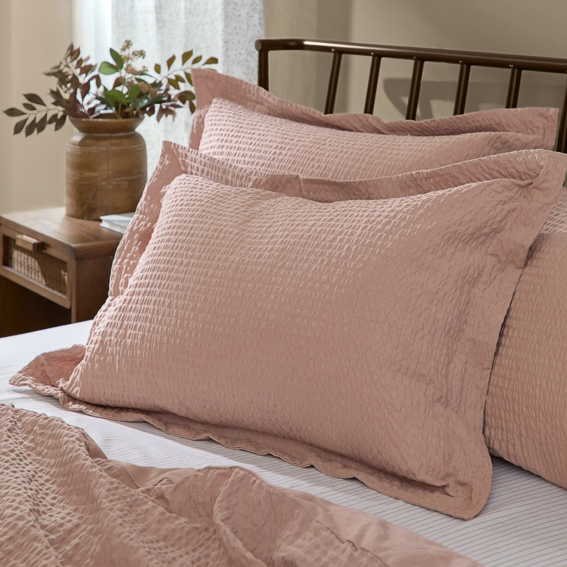 Hebden Relaxed Seersucker Pillowcase Pair (Cotta)