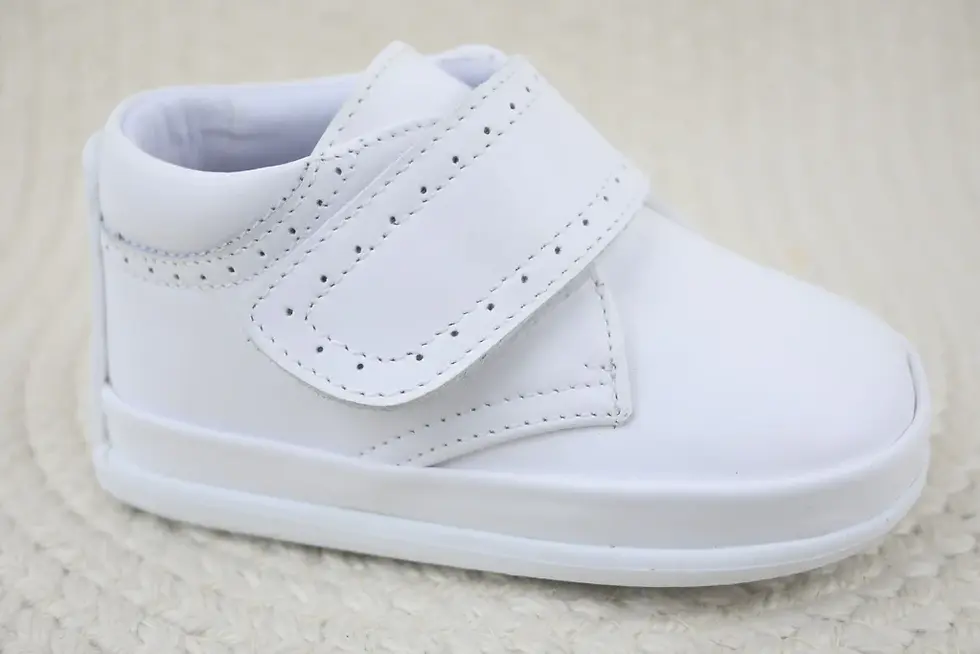 Angus Shoe (White)