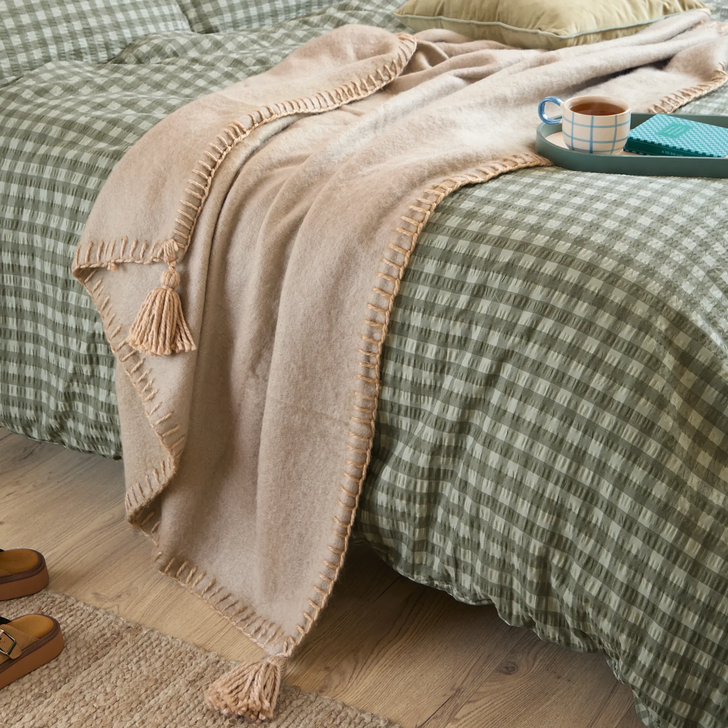 Lowen Wool Blend Brushed Throw (Natural)