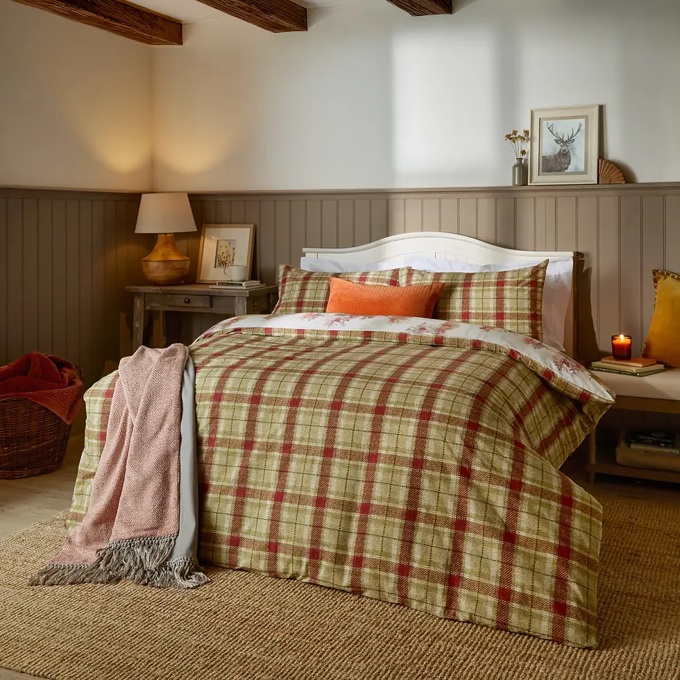 Thumbnail: Wilderness 100% Cotton Reversible Duvet Cover Set (Plum)