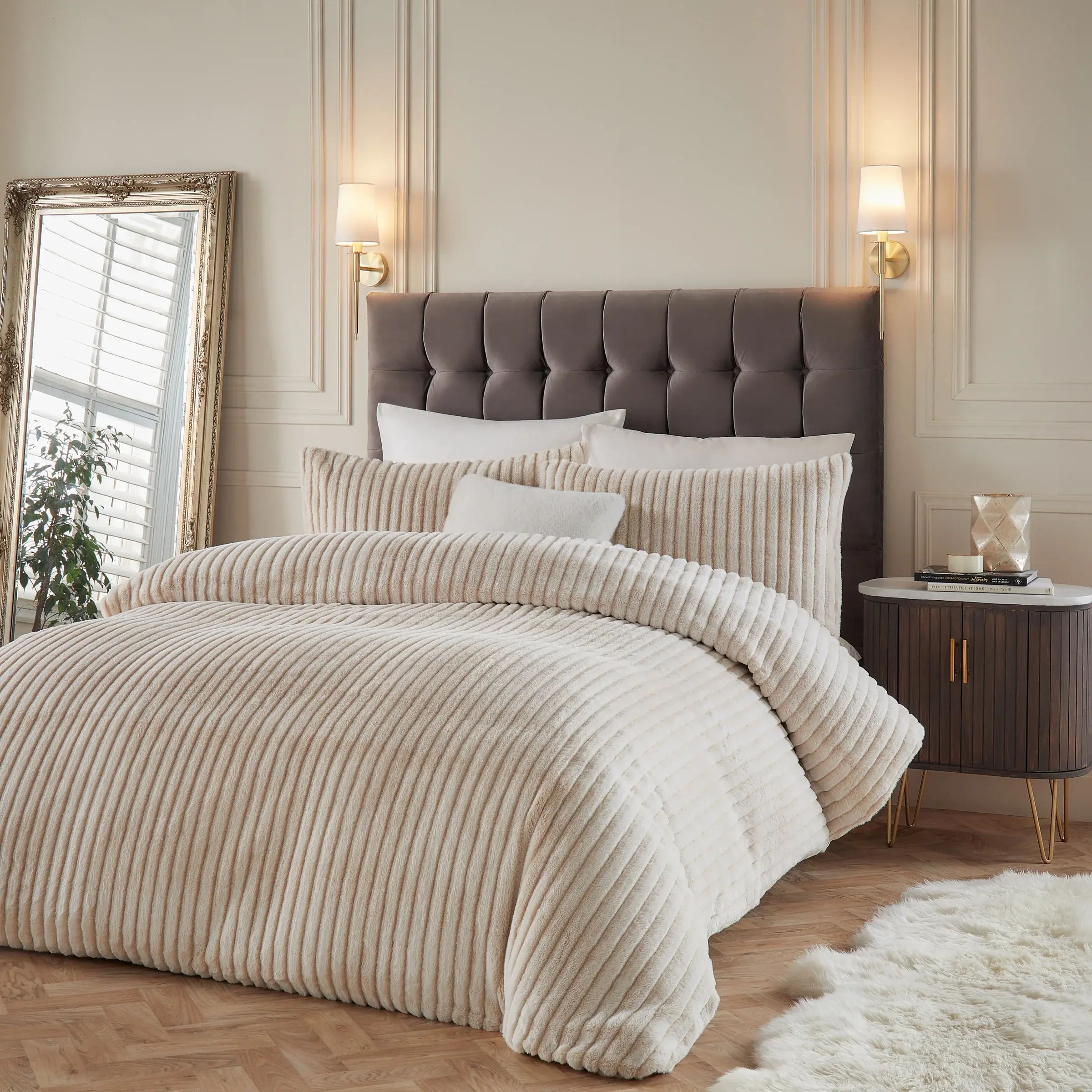 Alpine Striped Faux Fur Duvet Cover Set (Champagne)