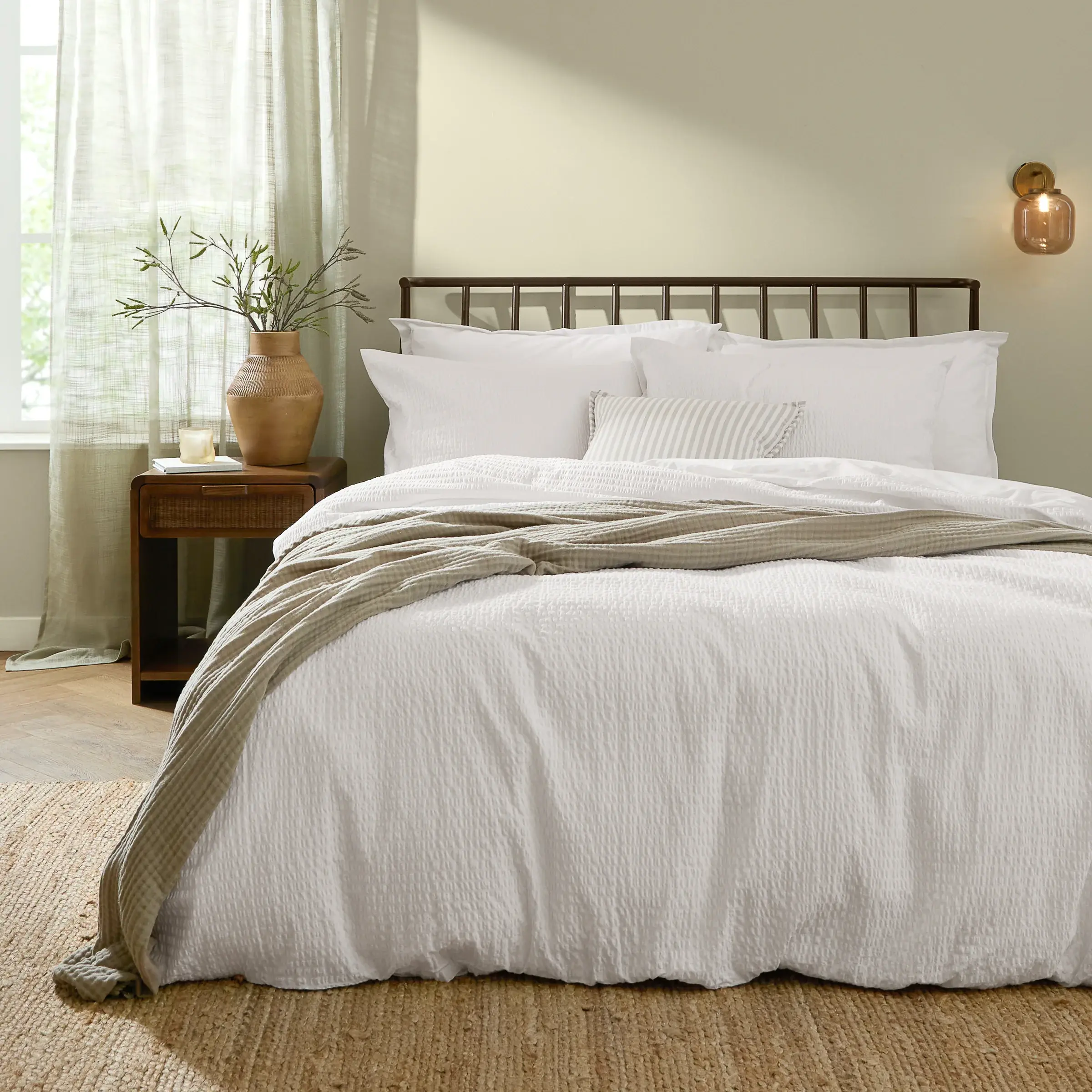 Hebden Relaxed Seersucker Duvet Cover Set (Chalk)