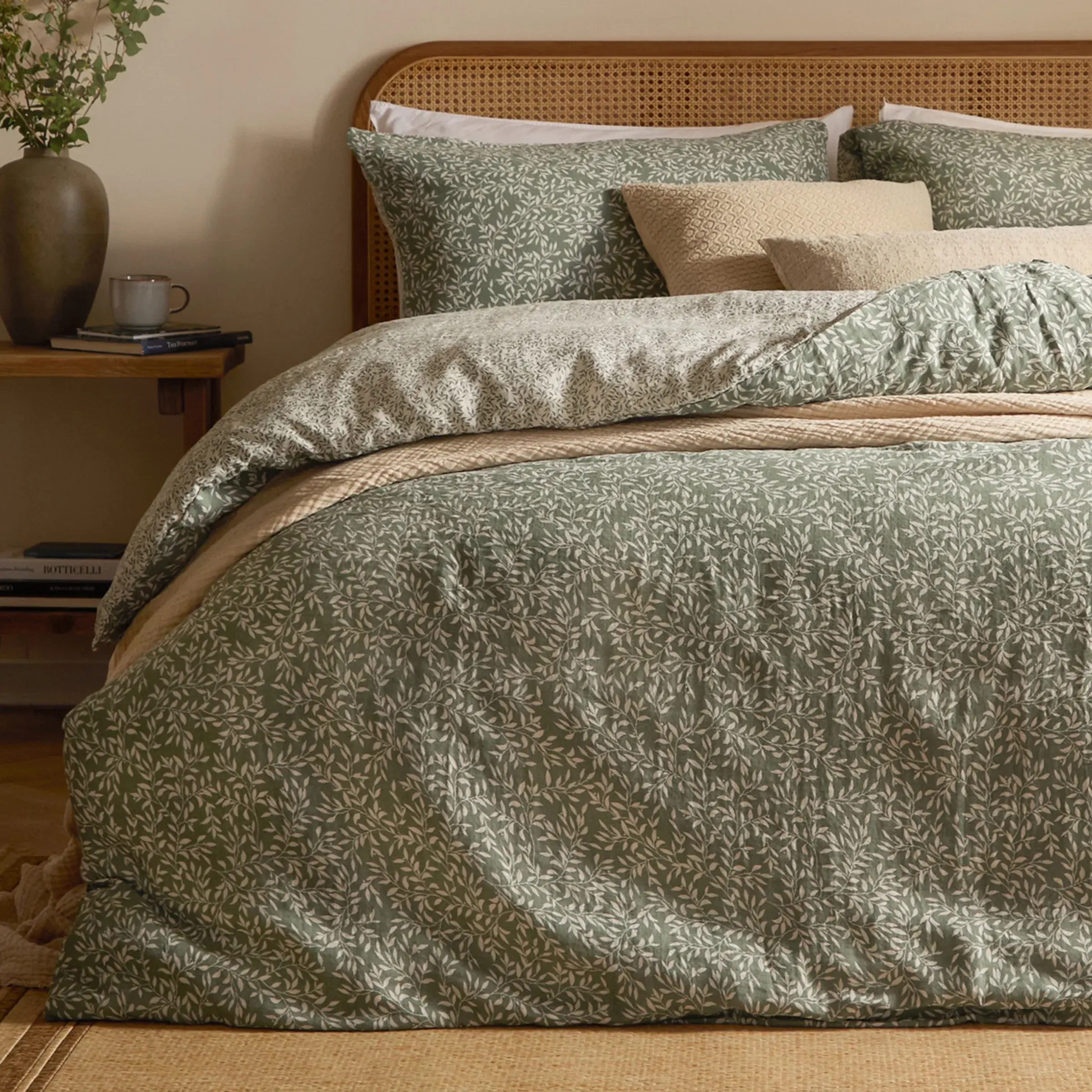 Perrie Leaf Muslin 100% Cotton Duvet Cover Set (Forest)