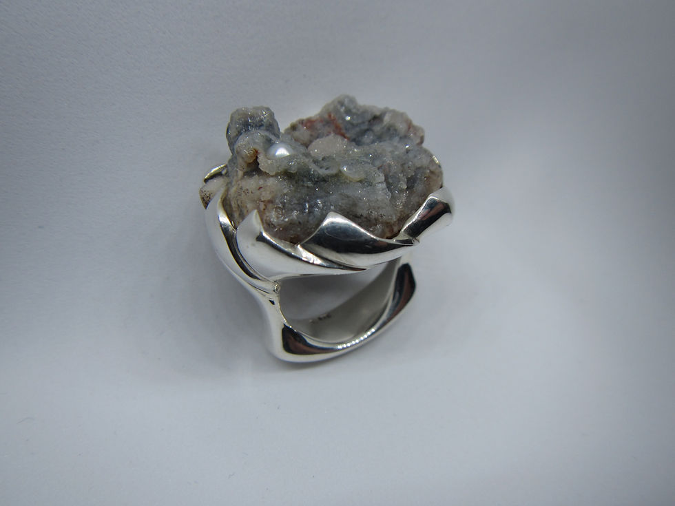 Miniature : Bague rosette de calcédoine
