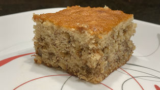 Aunt Gertie's Banana Cake