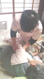 施術の様子4.jpg