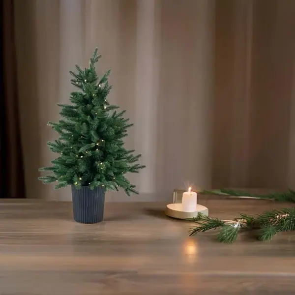 Led Lit Christmas Tree