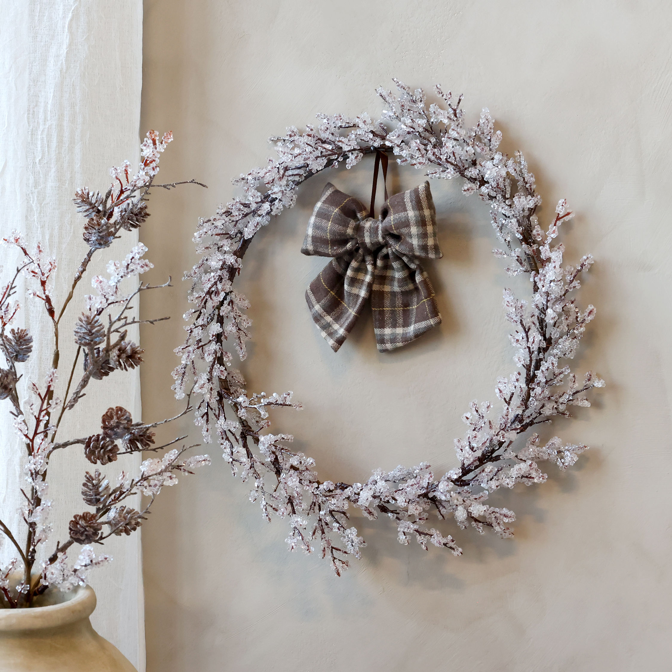 Frosted Crystal Effect Christmas Wreath