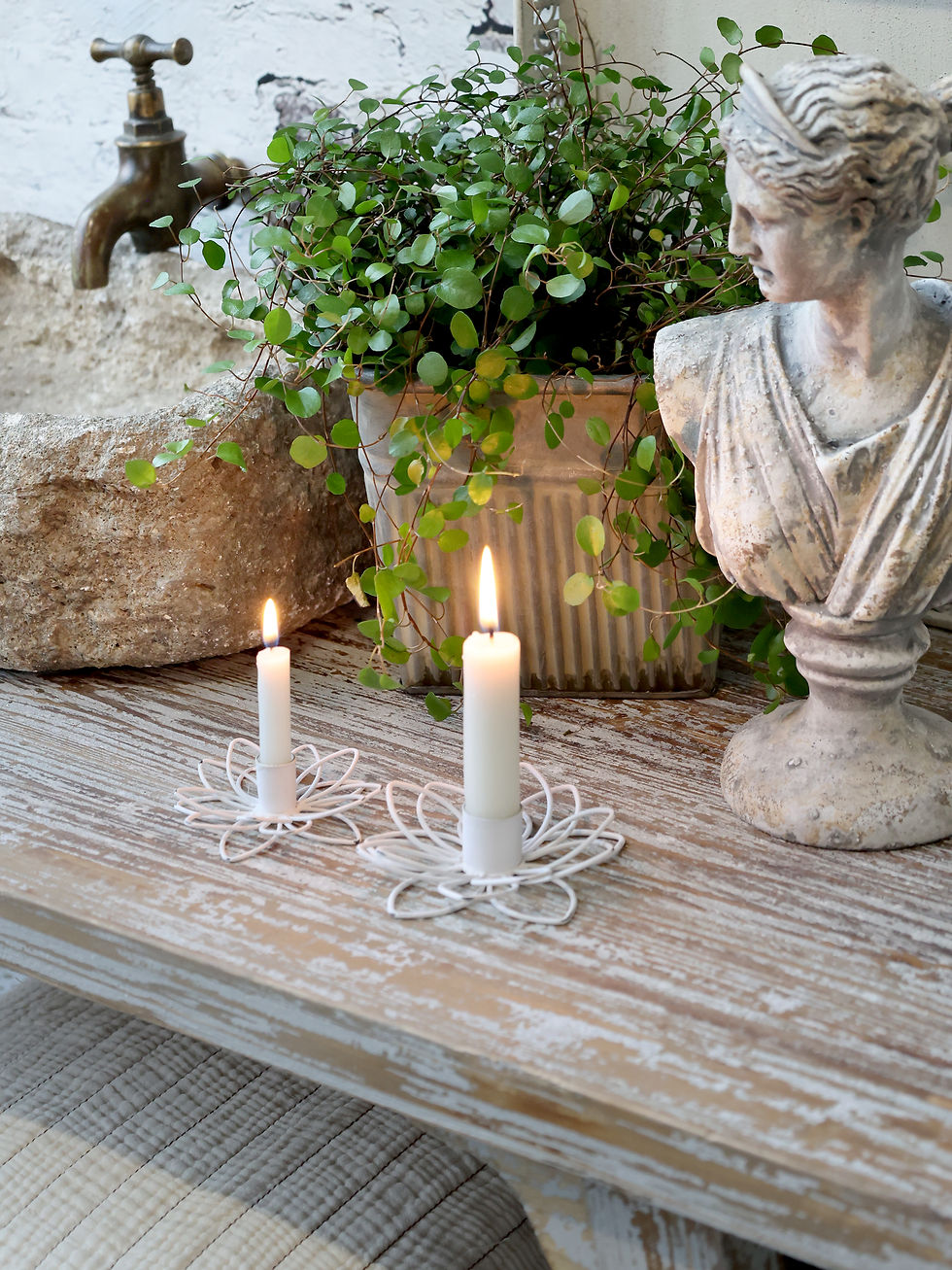 Thumbnail: Antique Cream Flower Candle Holder