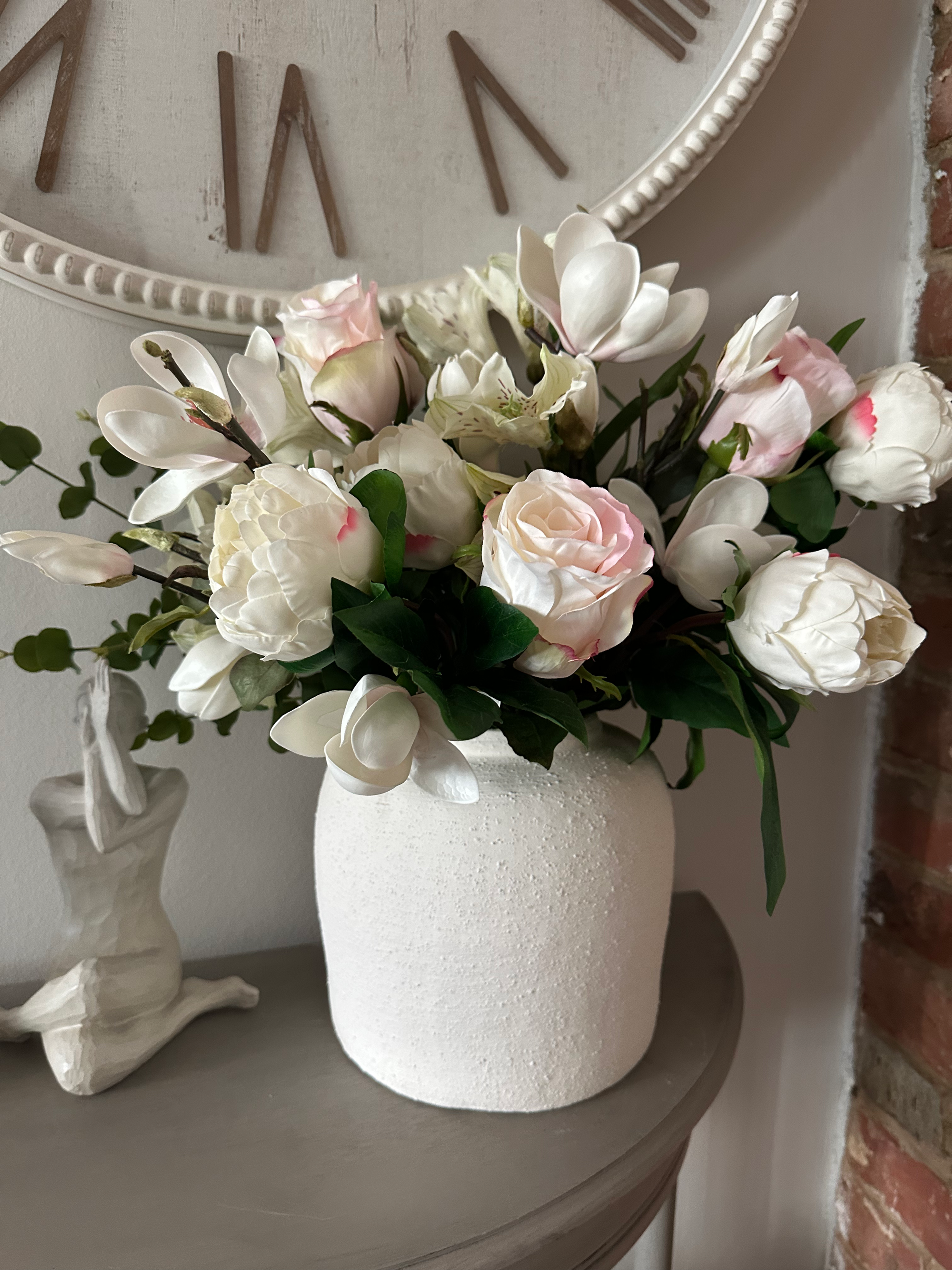 June Luxury Spring Bouquet 