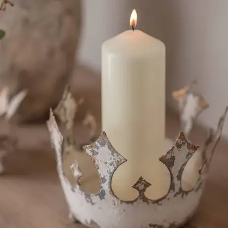 Cream Crown Candle Holder With An Aged Finish