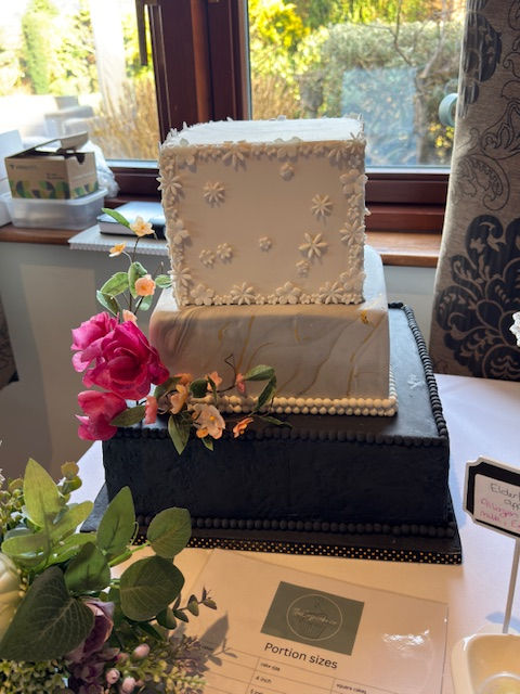 A Square marble design wedding cake
