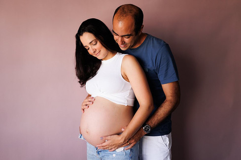 Ensaio de gestante em estúdio em Curitiba