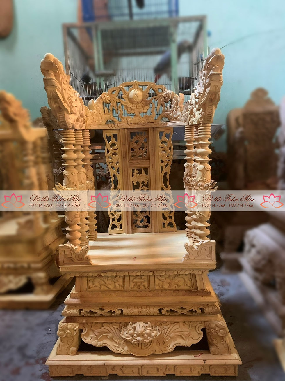 Thumbnail: Ngai Cột