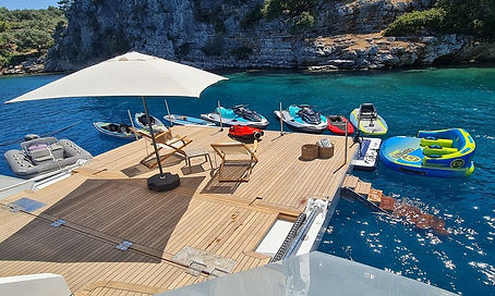 High Deluxe Yacht - Motorsailer - Beach Club
