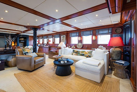 High Deluxe Yacht - Motorsailer - Jazz -Salon