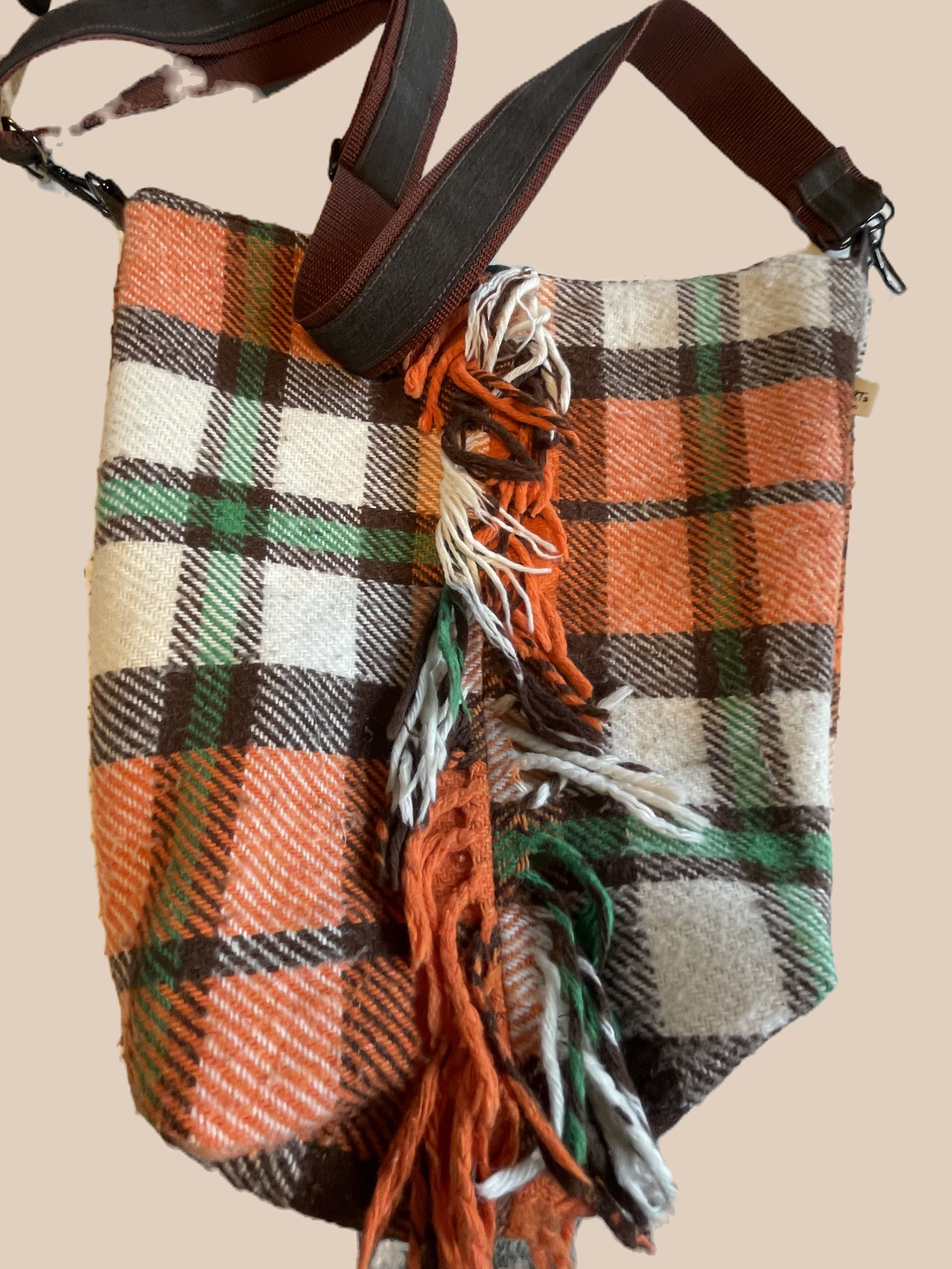 Beuteltasche Wolle kariert