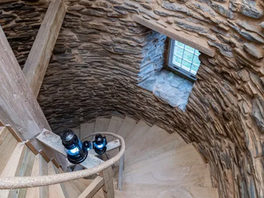 Barcelona Lighthouse: The World's First Natural Gas Lighthouse