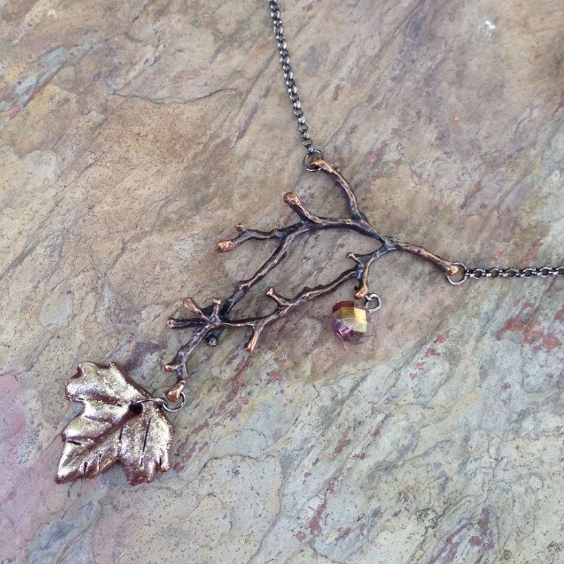 Thumbnail: Amethyst Leaf & Twig Drop
