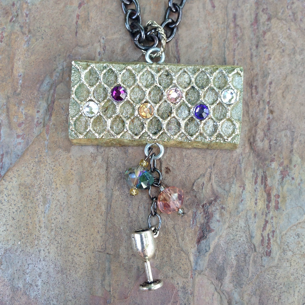 Thumbnail: Mesh Wine Glass Necklace