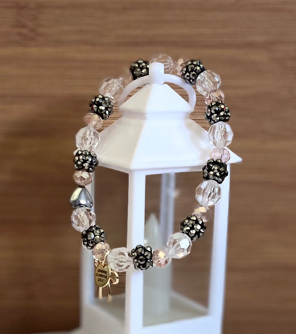 Thumbnail: Black, Clear, Pink & Gold Beaded Bracelet