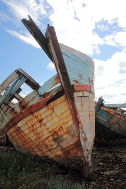 Cimetière à bateaux - hugues BERTIN