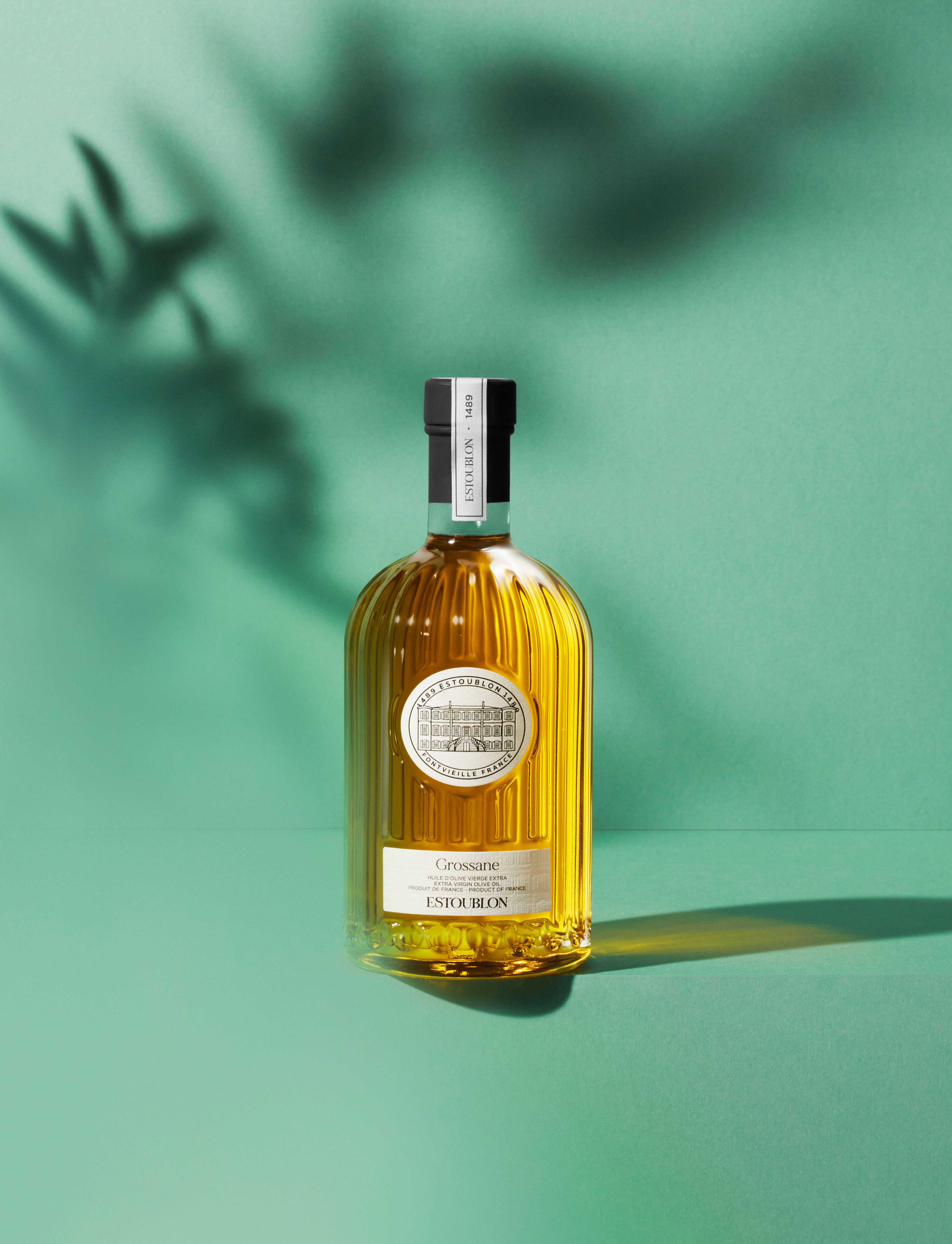 Estoublion Grossane olive oil bottle and box