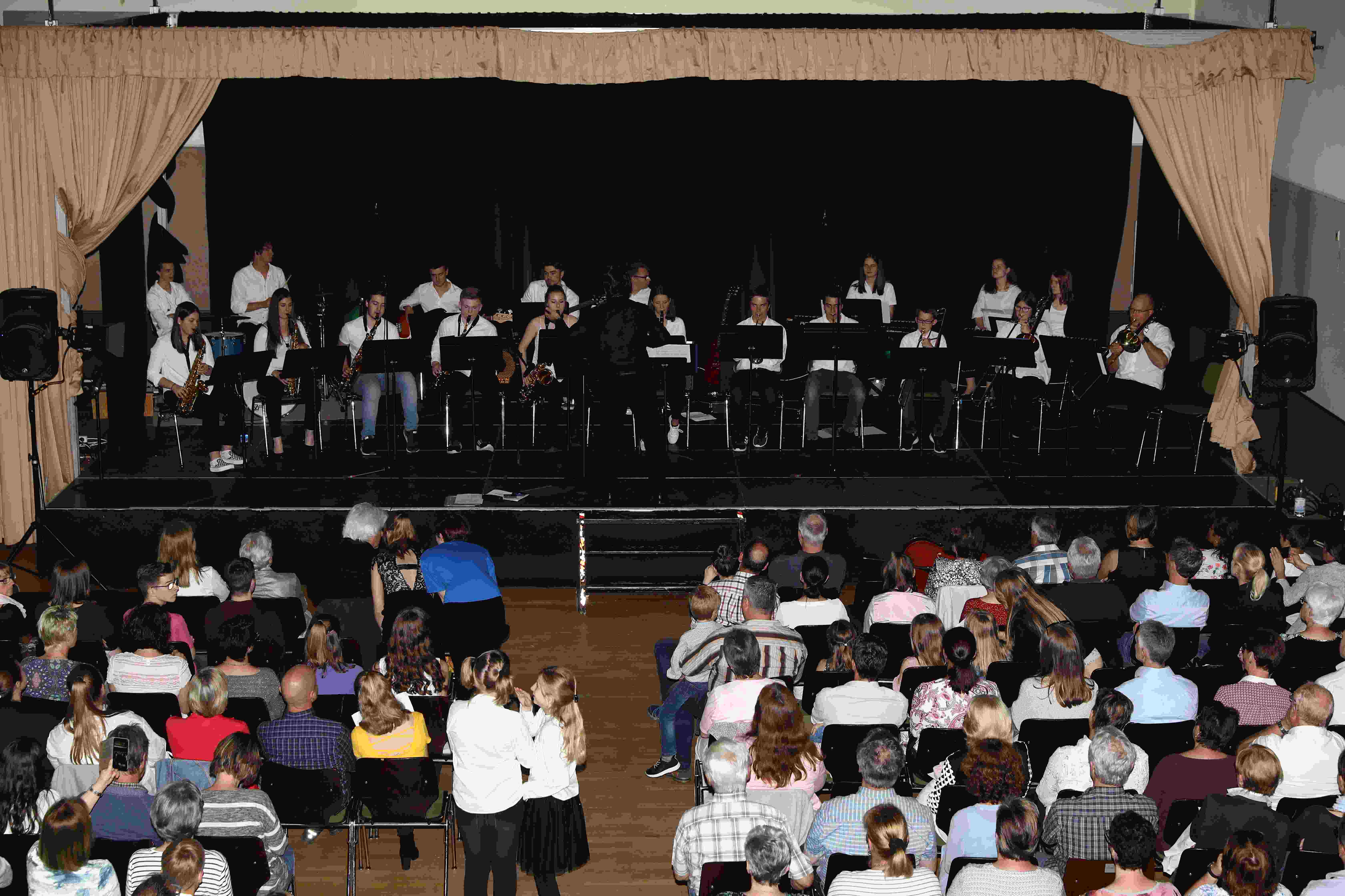 Schulkonzert_2019 (12).JPG